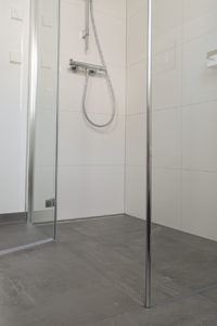 große Dusche Fliesen